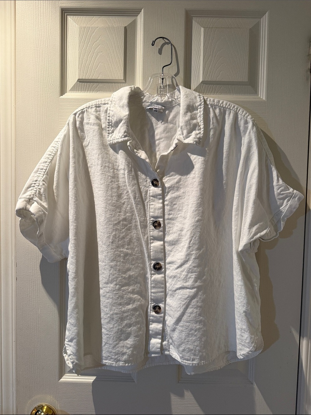199 - Reitmans White Short-Sleeve Button-Down Shirt